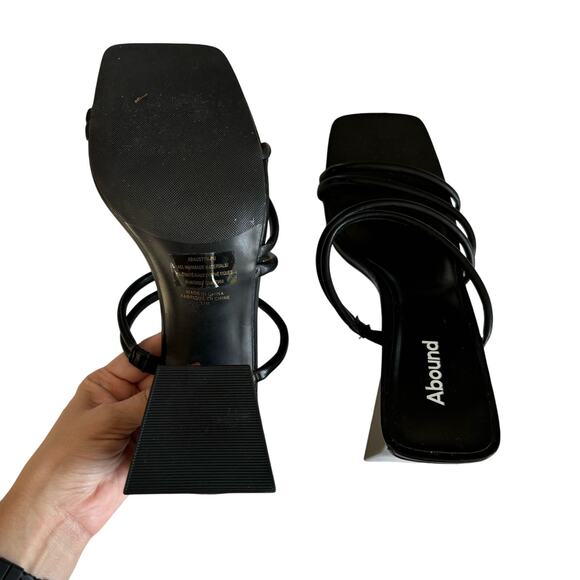 Abound Women's Austyn Tubular Strappy Block
Heel Black Platform Sandals Size 11 - Picture 6 of 7